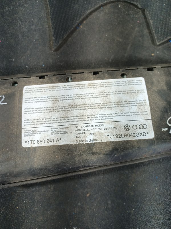 Airbag Banco AUDI A3 ESQUERDO 1T0880241A