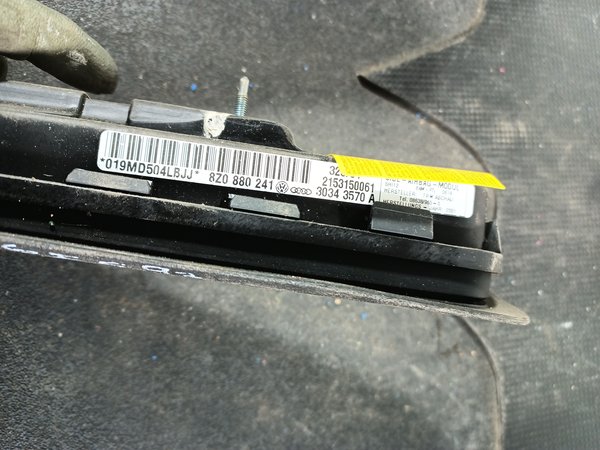Airbag Banco AUDI A2 ESQUERDO 8Z0880241