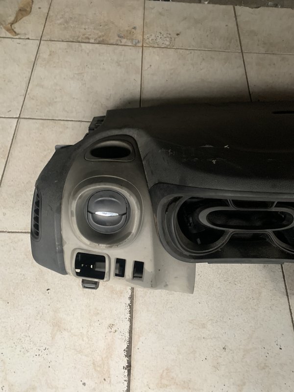 Tablier Renault Trafic III 1258227X