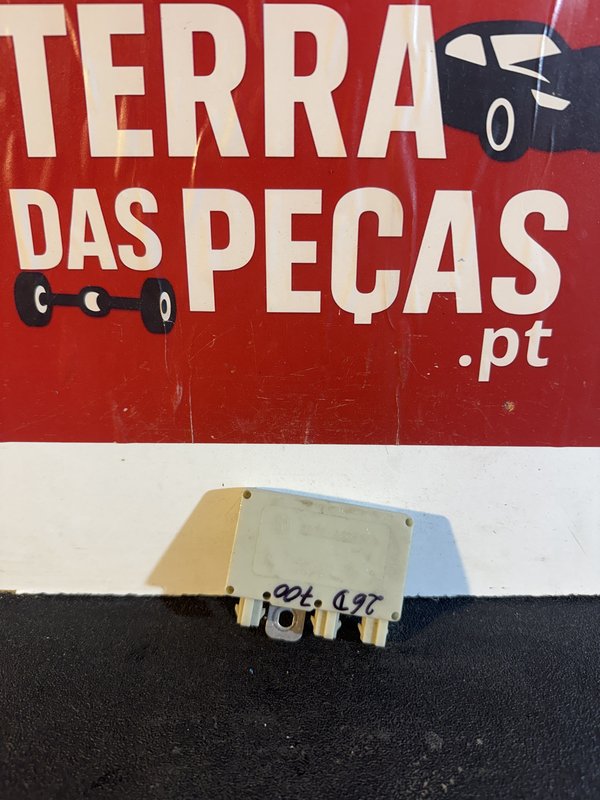 Amplificador de Antena BMW E60 8368205
