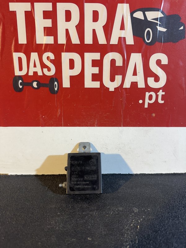 Amplificador de Antena BMW E36 8363297