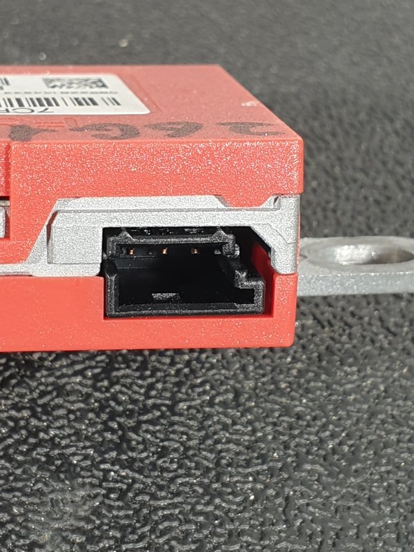 Amplificador de Antena Volvo V60 I 7CP118C847PA