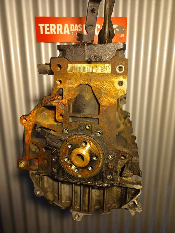 Bloco Armado VAG 2.0 TDI 038021CE AZV Danificado
