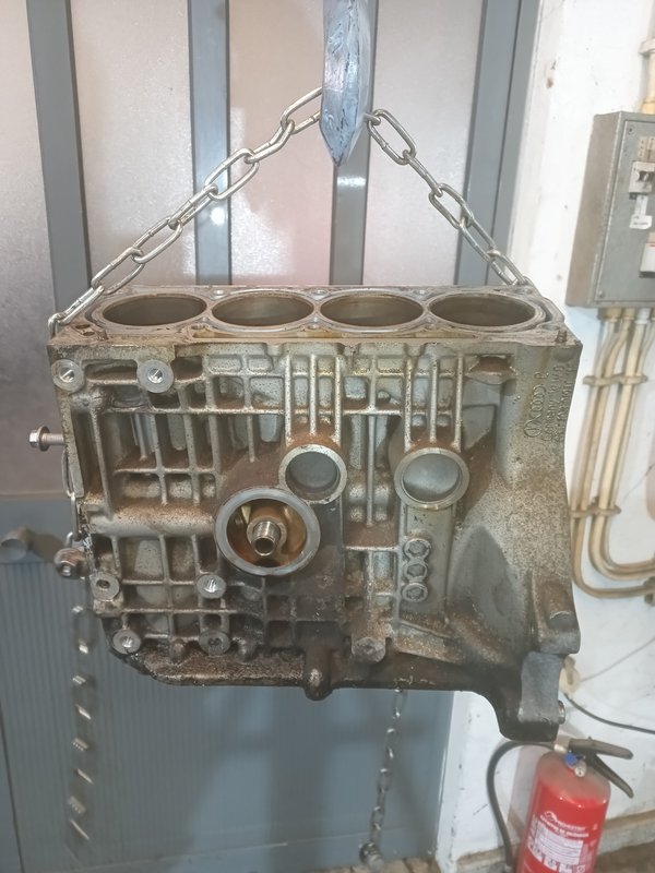 Bloco Armado VW 1.4MPI CGG 030103019AC/AE