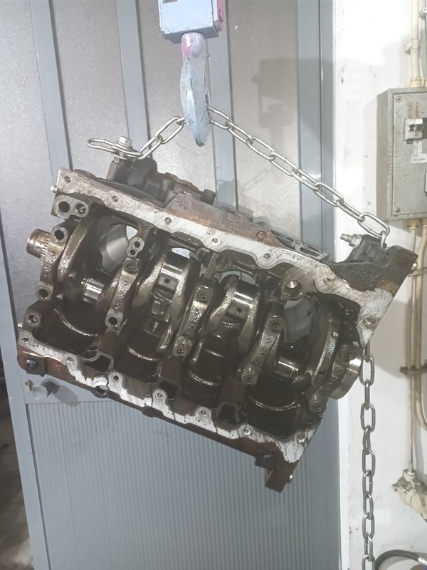 Bloco Armado VAG 1.6 TDI CAY 03L021BJ