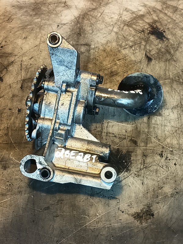 Bomba de Oleo VAG 1.9 TDI 038115105D