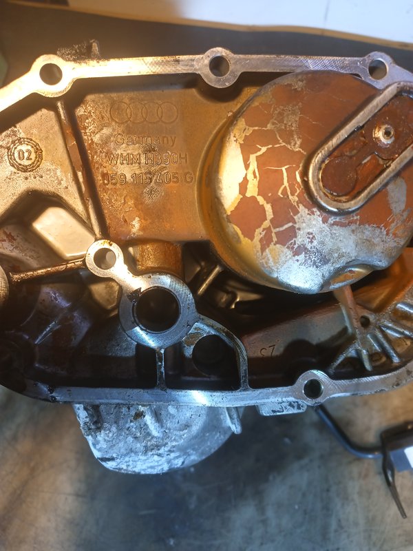 Corpo de Oleo VAG 2.5 TDI V6 059115405G