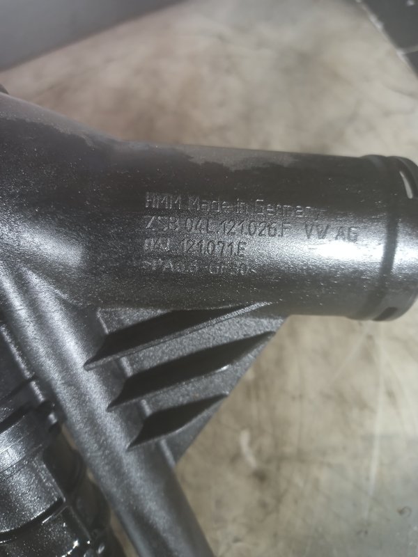 Corpo Termoestato VW 1.6 TDI 04L121026F