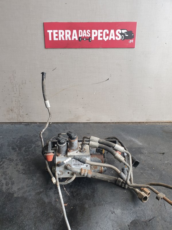 Outros Componentes BMW Bomba Hidraulica E63 6760840