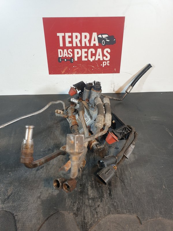 Outros Componentes BMW Bomba Hidraulica E63 6760840