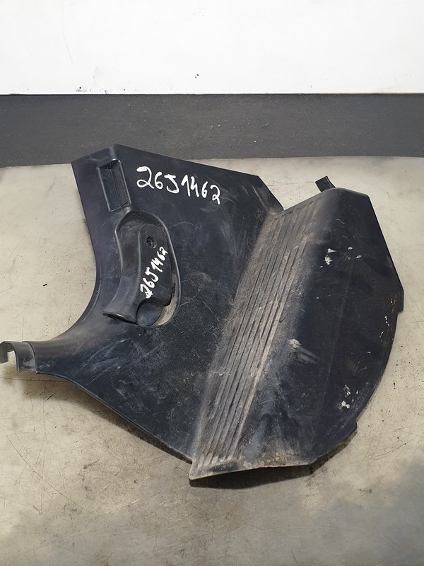 Outros Componentes BMW Plasticos Capo E46 8189733