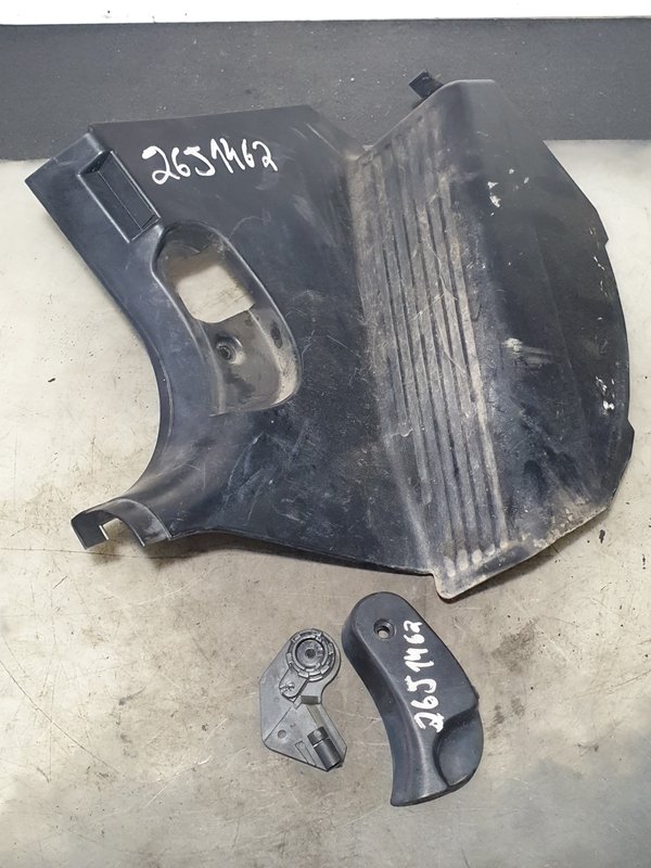 Outros Componentes BMW Plasticos Capo E46 8189733