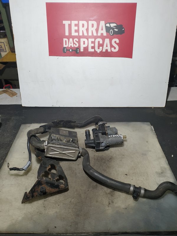 Outros Componentes Grupo BMW Bomba de Agua E4 6904668