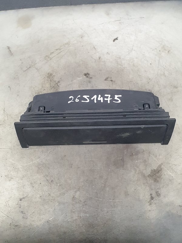 Outros Componentes BMW Plastico Tablier E46 8196115
