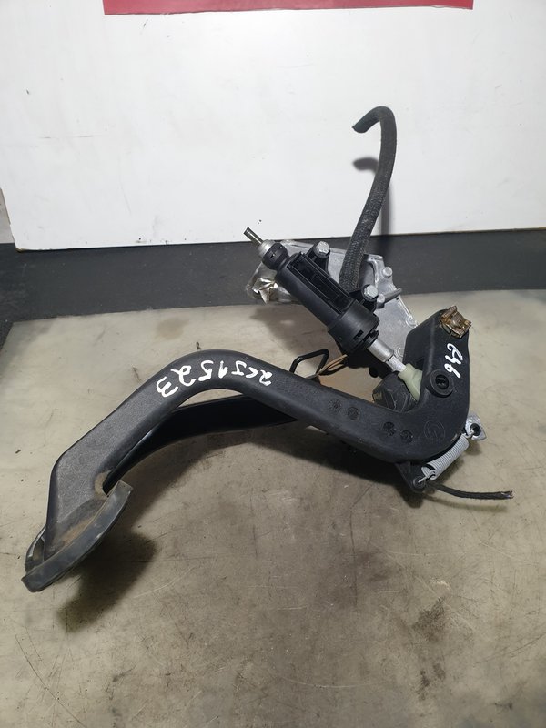 Outros Componentes BMW Suporte Pedal E46 2229128