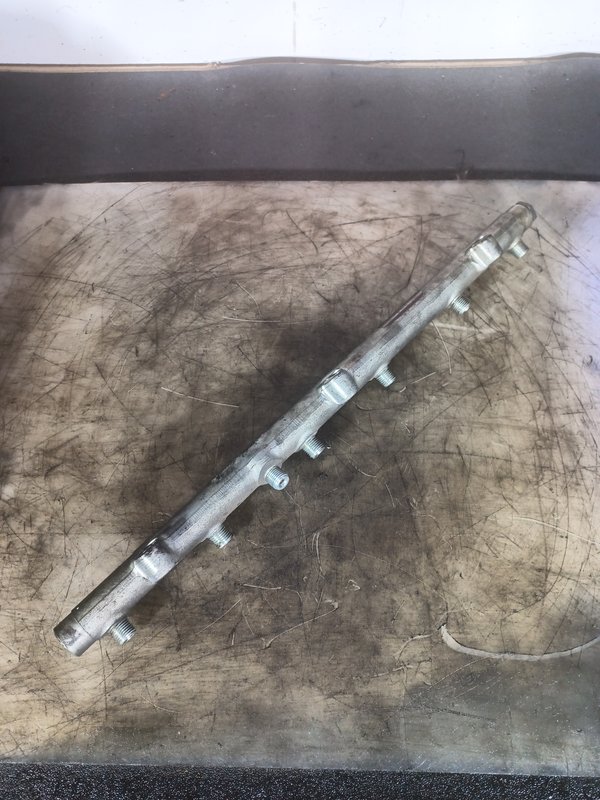 Regua Injectora BMW 3.0 M57 0445216002