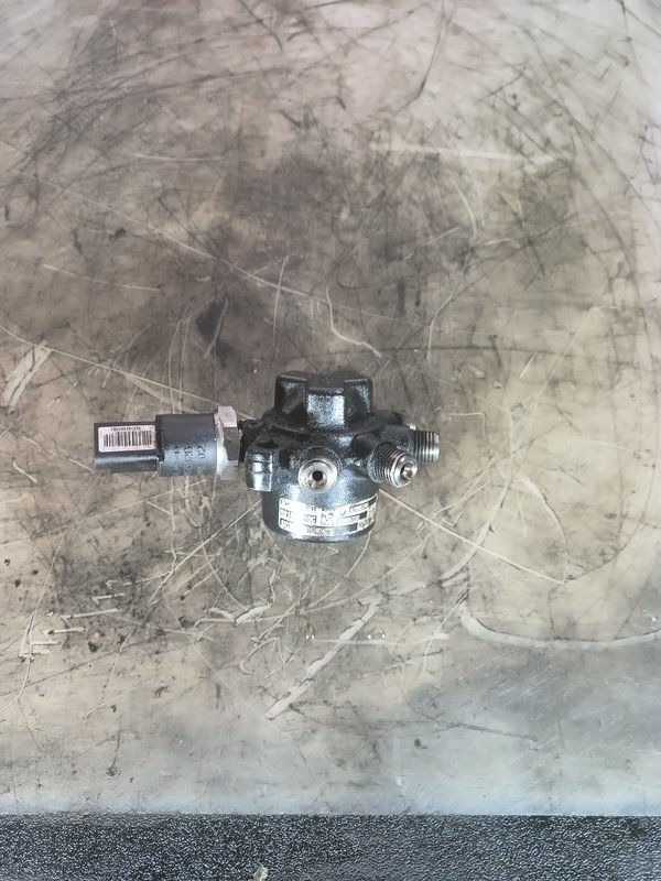Rampa Injectora Renault 1.5 DCI 8200057345
