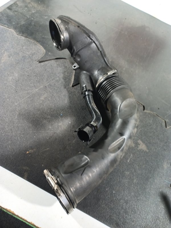 Tubo BMW S5 F11 5R PRETA tubo de admissao AR 8514090