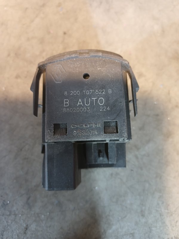 Botao Luz RENAULT 8200107522B
