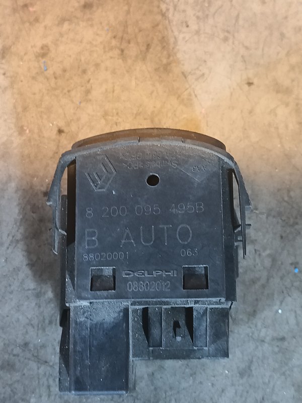 Botao Luz RENAULT 8200095495B
