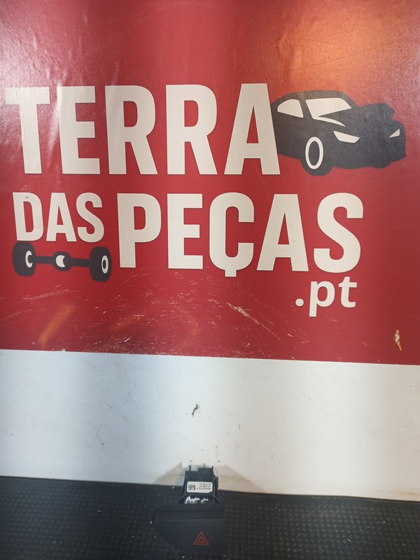 Botao Luz RENAULT 4 PISCAS 252907372R
