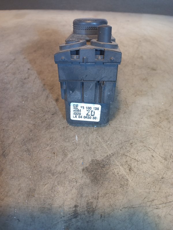 Comutador Luzes Opel 13100136 ZD