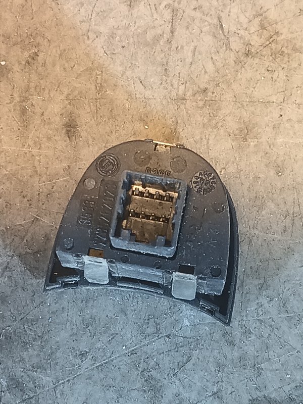 Botao Luz ALFA ROMEO 735262023
