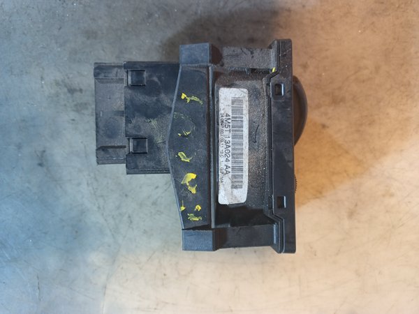 Botao Luz FORD FOCUS 4M5T13A024AA
