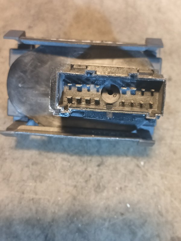 Botao Luz FORD FOCUS 7M5T13A024LA