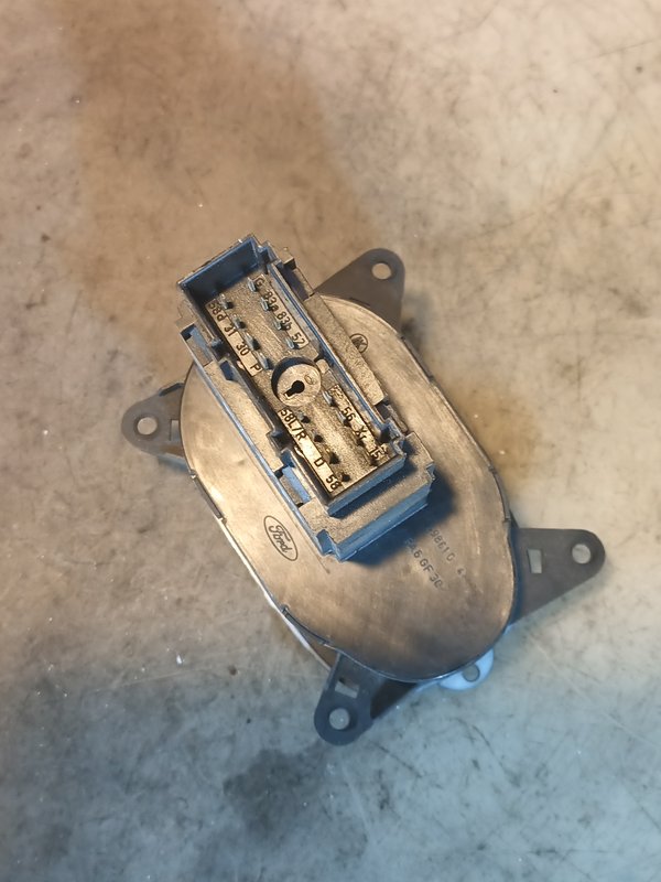 Botao Luz FORD TRANSIT YC1T13A024EB