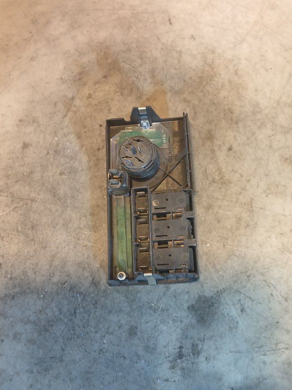 Botao Luz VOLVO 460 447853