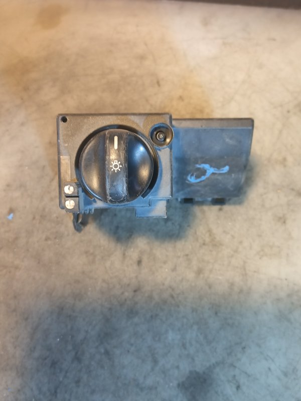 Comutador Luzes MERCEDES 2105450104