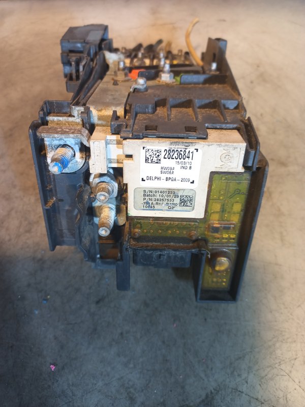 Caixa de Fusiveis Grupo PSA 9666527580