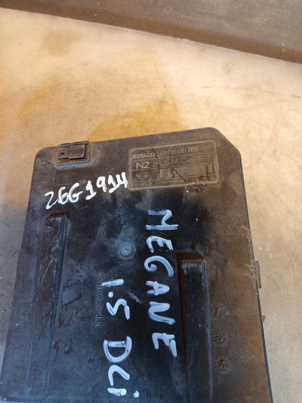 Caixa de Fusiveis RENAULT 8200481866F N2