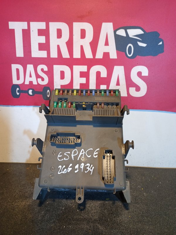 Caixa de Fusiveis RENAULT 8200371619B