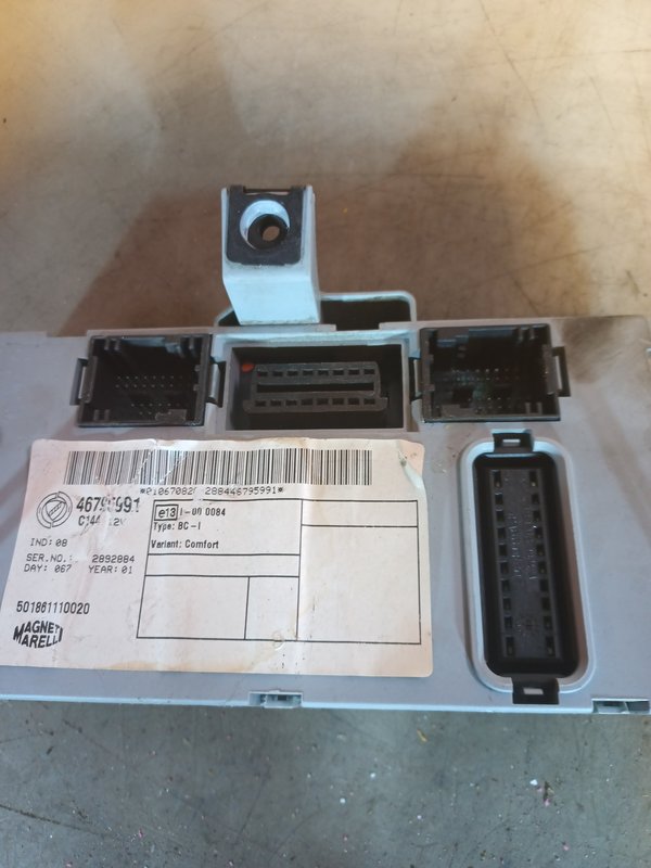 Caixa de Fusiveis FIAT 46795991