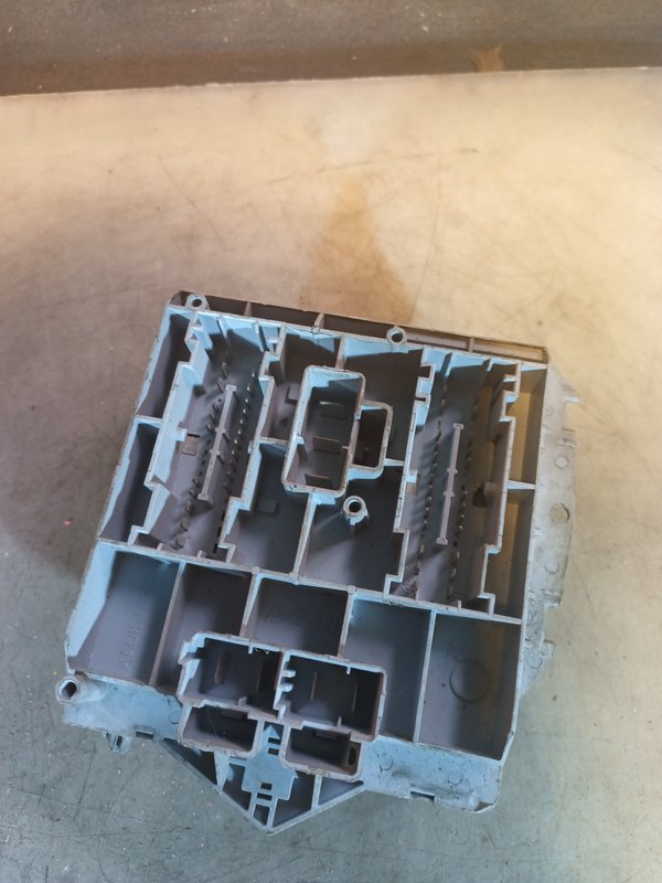 Caixa de Fusiveis ALFA 51742420