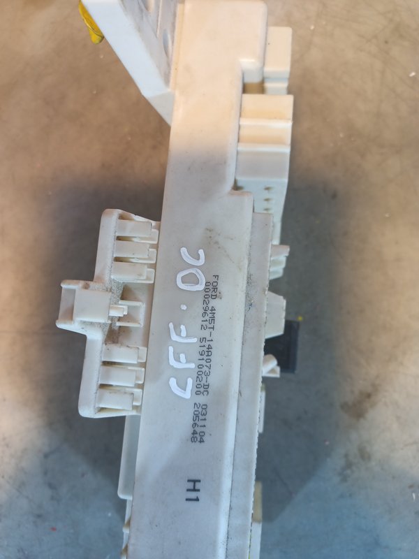 Caixa de Fusiveis FORD 7M5T14A073DC