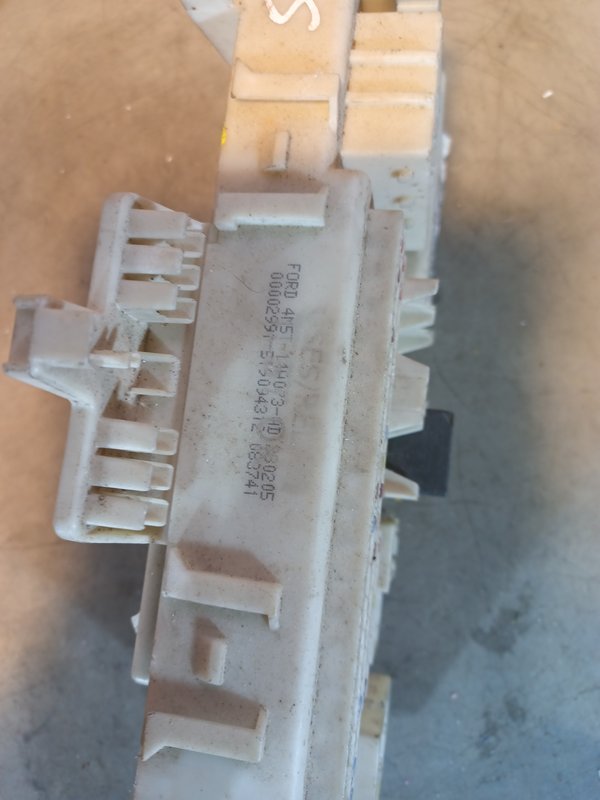 Caixa de Fusiveis FORD 7M5T14A073AD