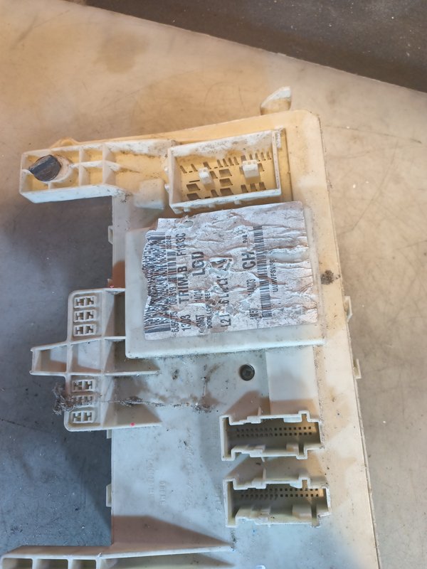 Caixa de Fusiveis FORD 4M5T14A073CH