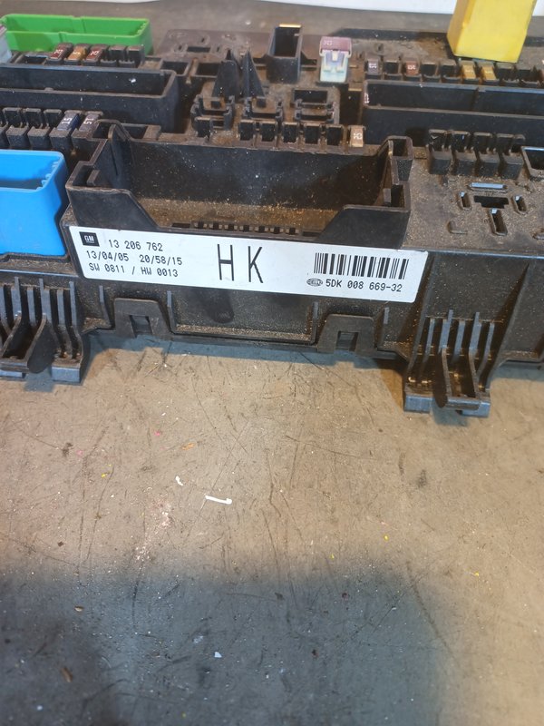 Caixa de Fusiveis OPEL GM13206762