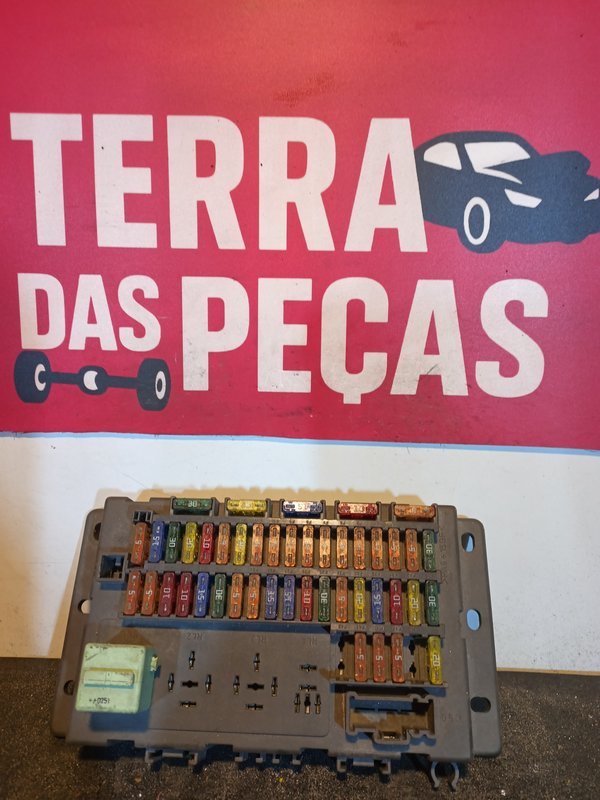 Caixa de Fusiveis MINI 518030408