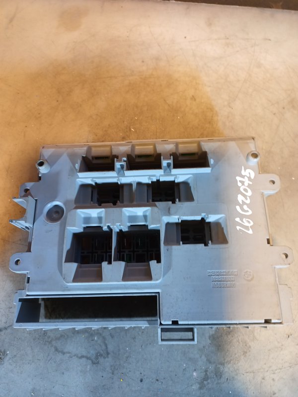 Caixa de Fusiveis BMW 690661303