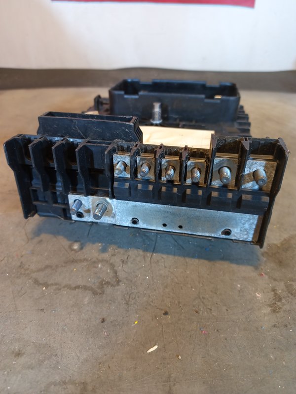 Caixa de Fusiveis VW 1K0937125D