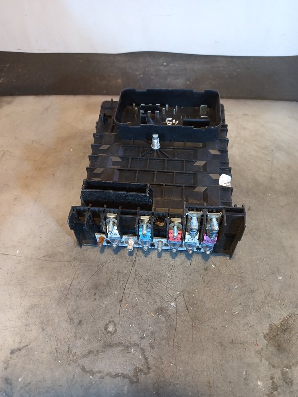 Caixa de Fusiveis VW AUDI 1K0937125