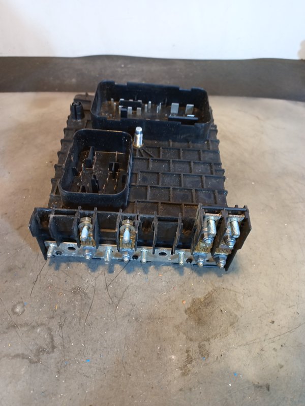 Caixa de Fusiveis GRUPO VW 1K0937124K