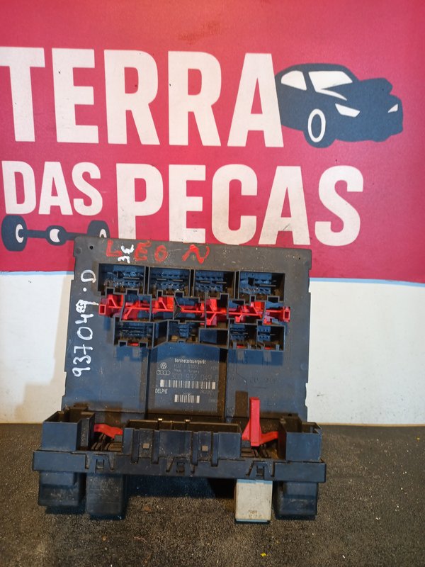 Caixa de Fusiveis GRUPO VW 3C0937049D