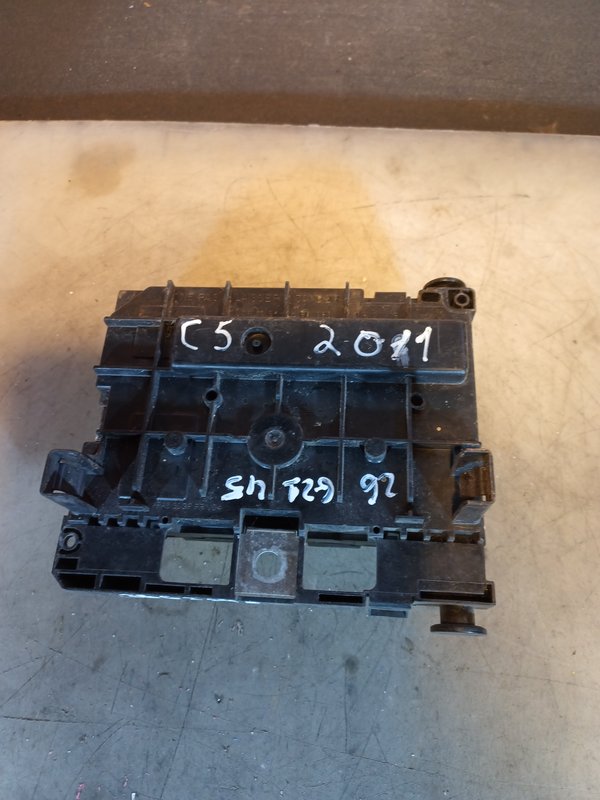 Caixa de Fusiveis GRUPO PSA 9675877980