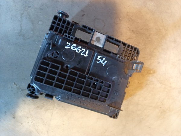 Caixa de Fusiveis GRUPO PSA 9667199780