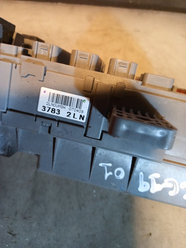 Caixa de Fusiveis HONDA 37832LN